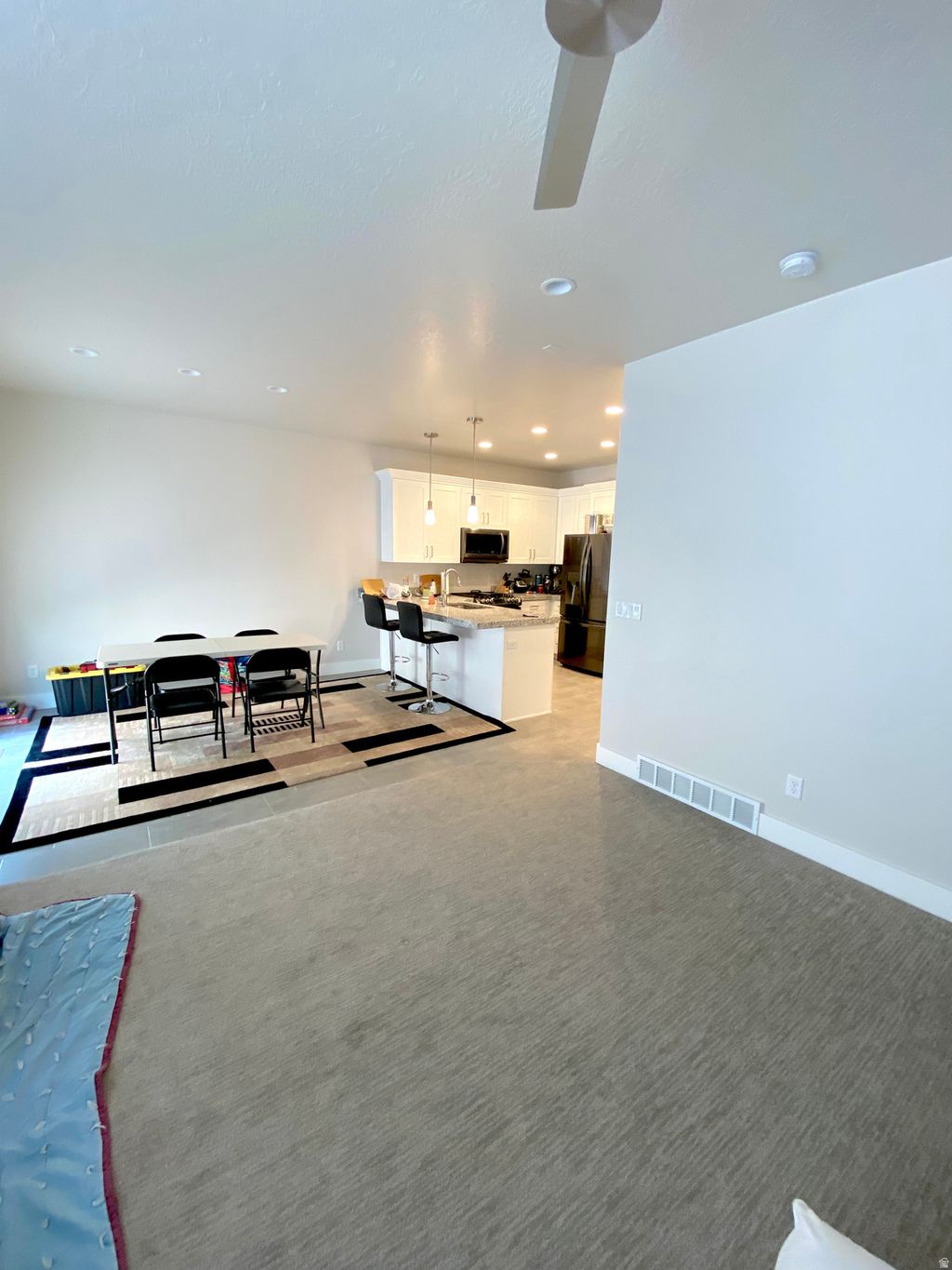 Photo of 974 W VISTA DR, Lehi, UT 84048 (MLS # 2139326)