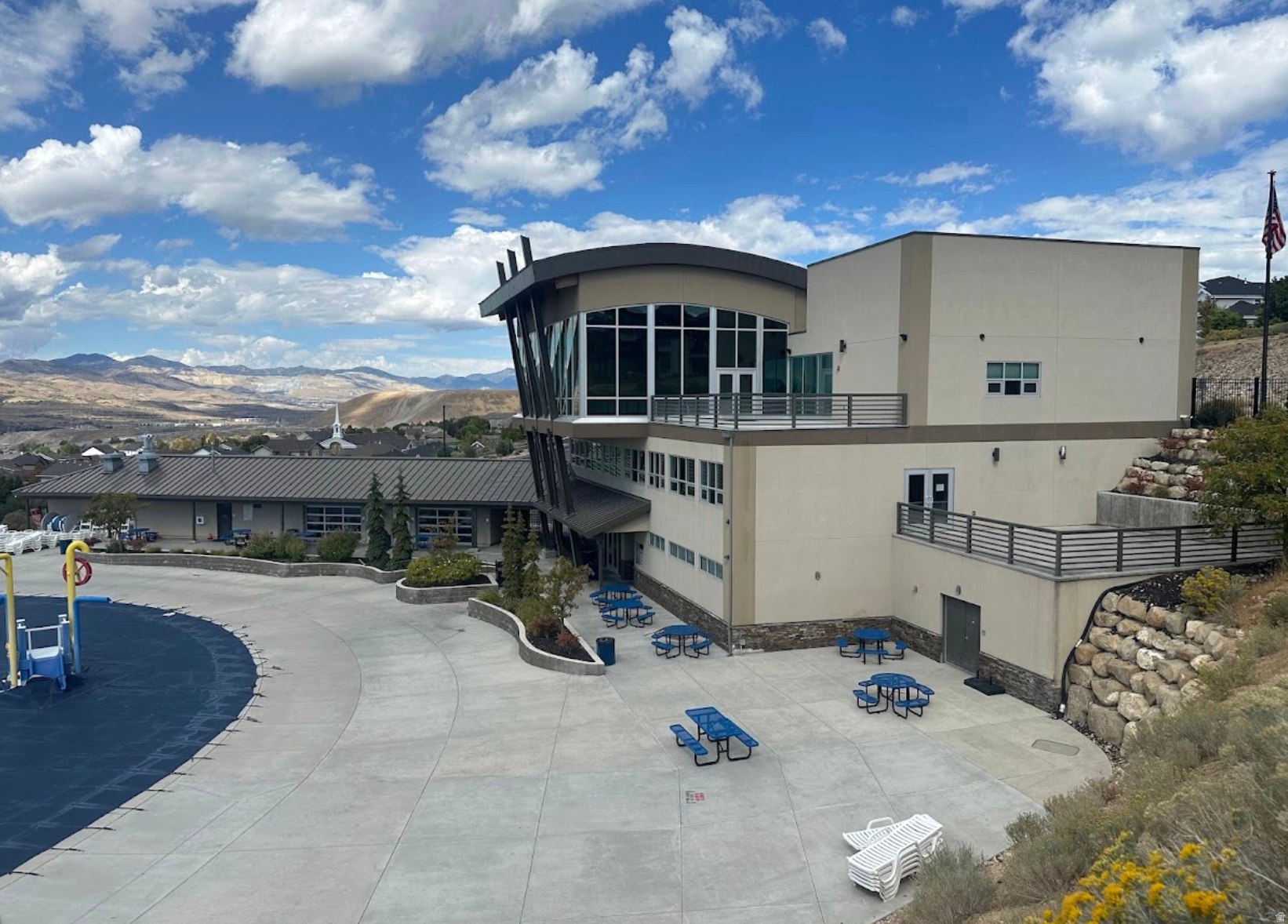 VISTA RIDGE - Residential