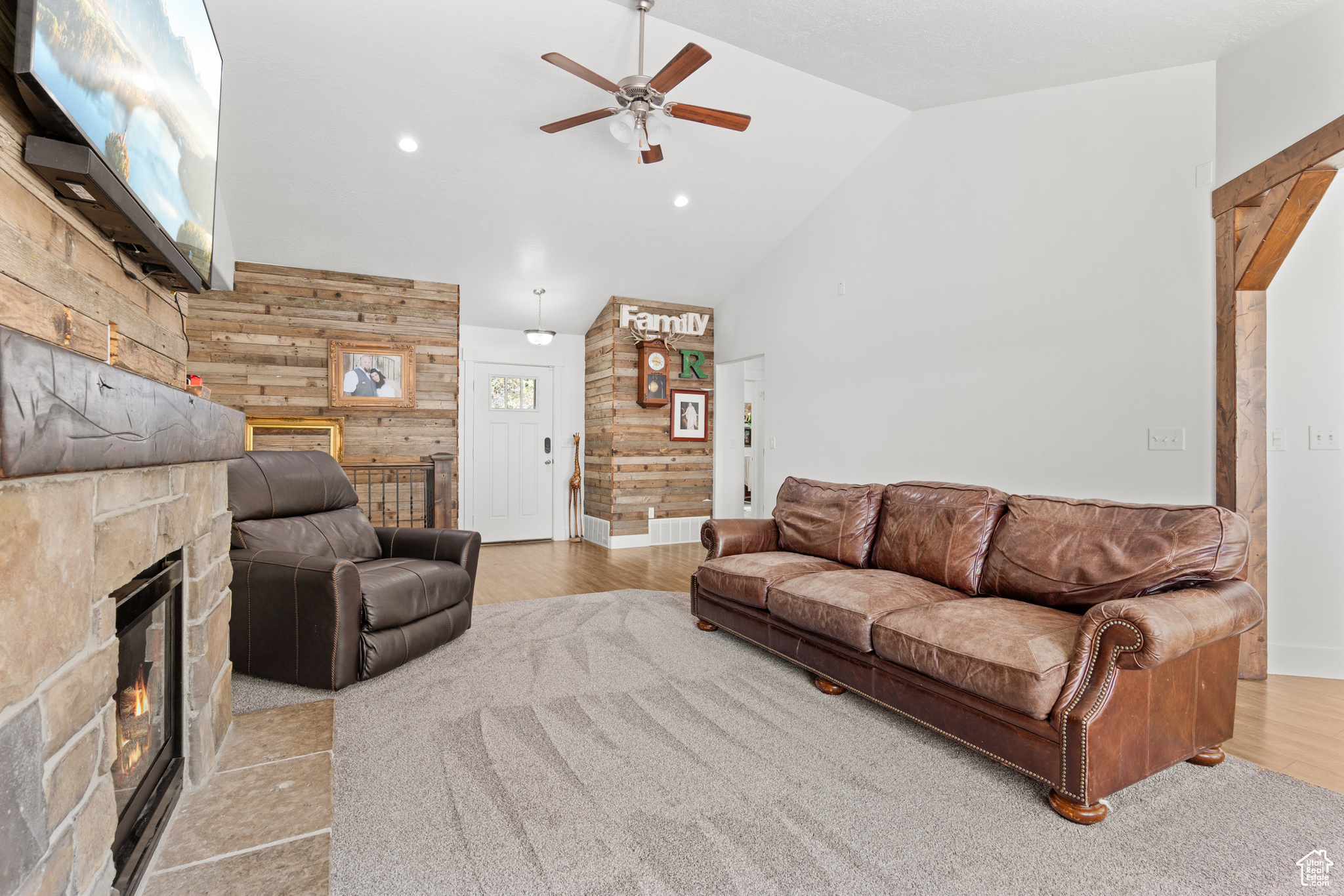 SPANISH FIELDS - Residential