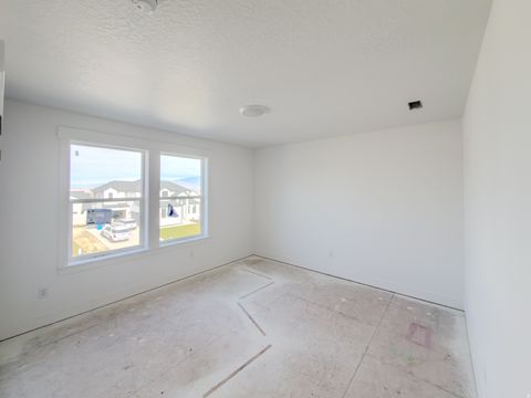 Tiny photo for 1057 W FREMONT ST, Saratoga Springs, UT 84045 (MLS # 2116304)