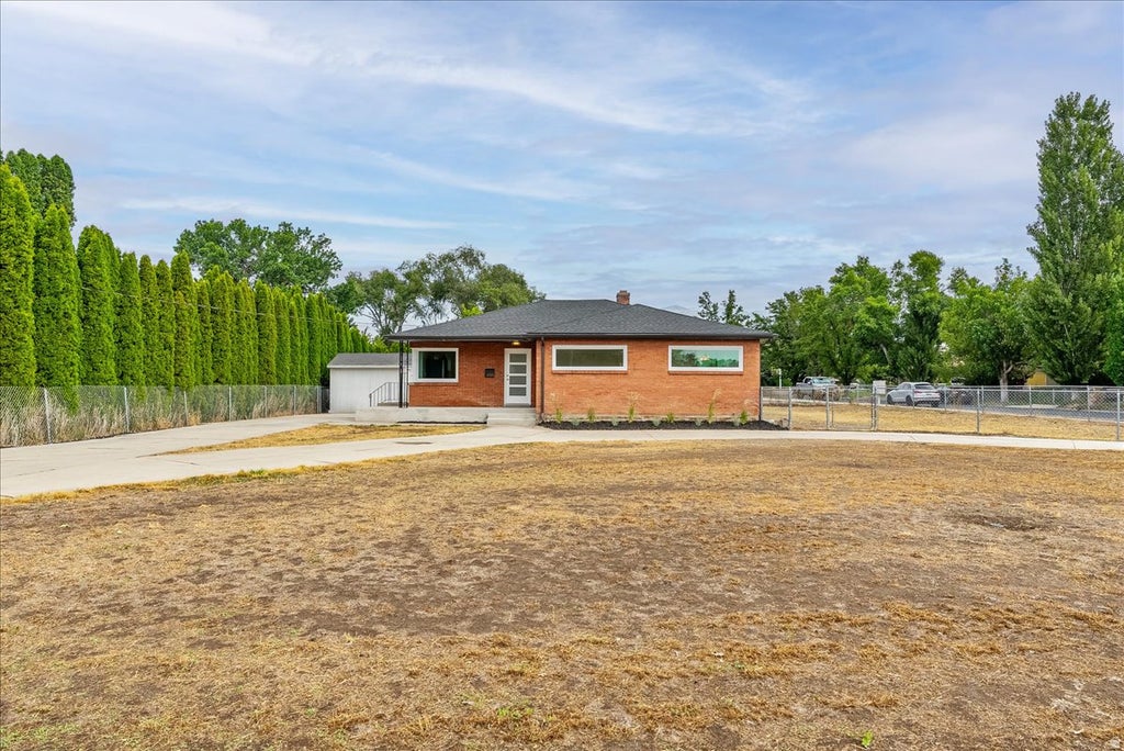 Photo of 435 E 200 N, American Fork, UT 84003 (MLS # 2178819)
