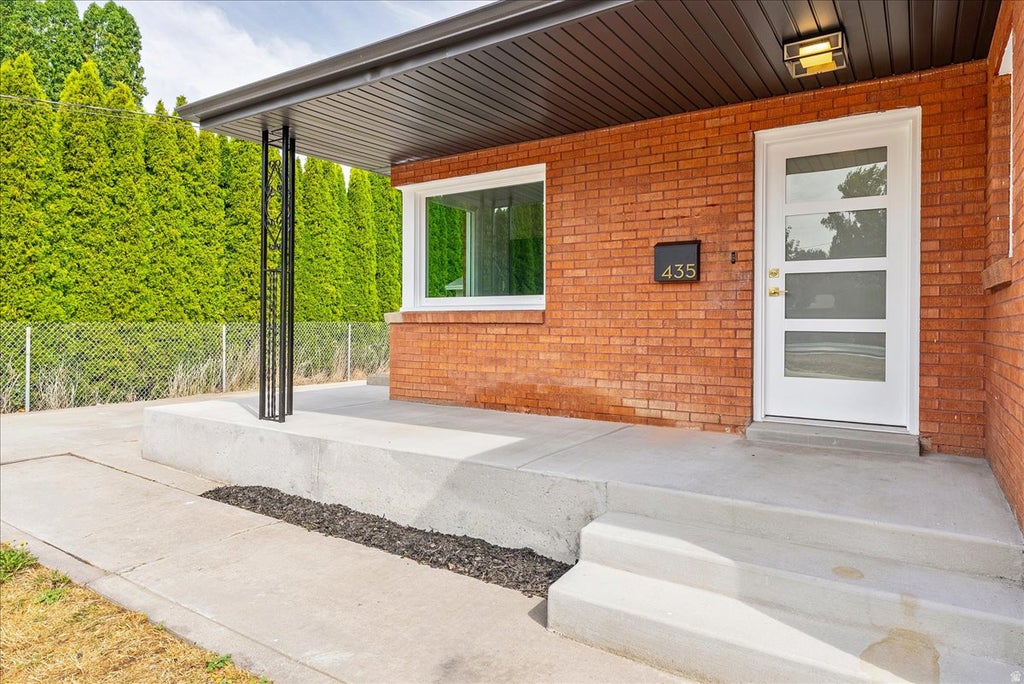 Photo of 435 E 200 N, American Fork, UT 84003 (MLS # 2178819)