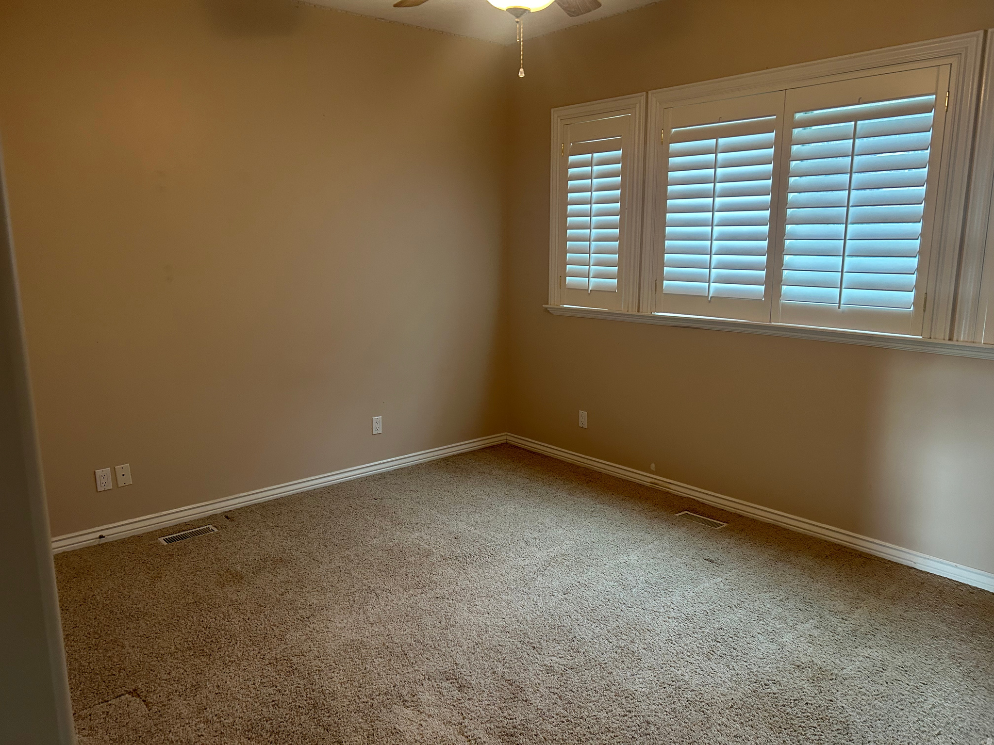 SKYLINE ESTATES NO. 5 - Residential