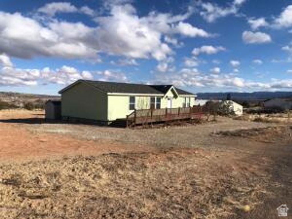 Photo of 255 S 800 W, Escalante, UT 84726 (MLS # 2147652)