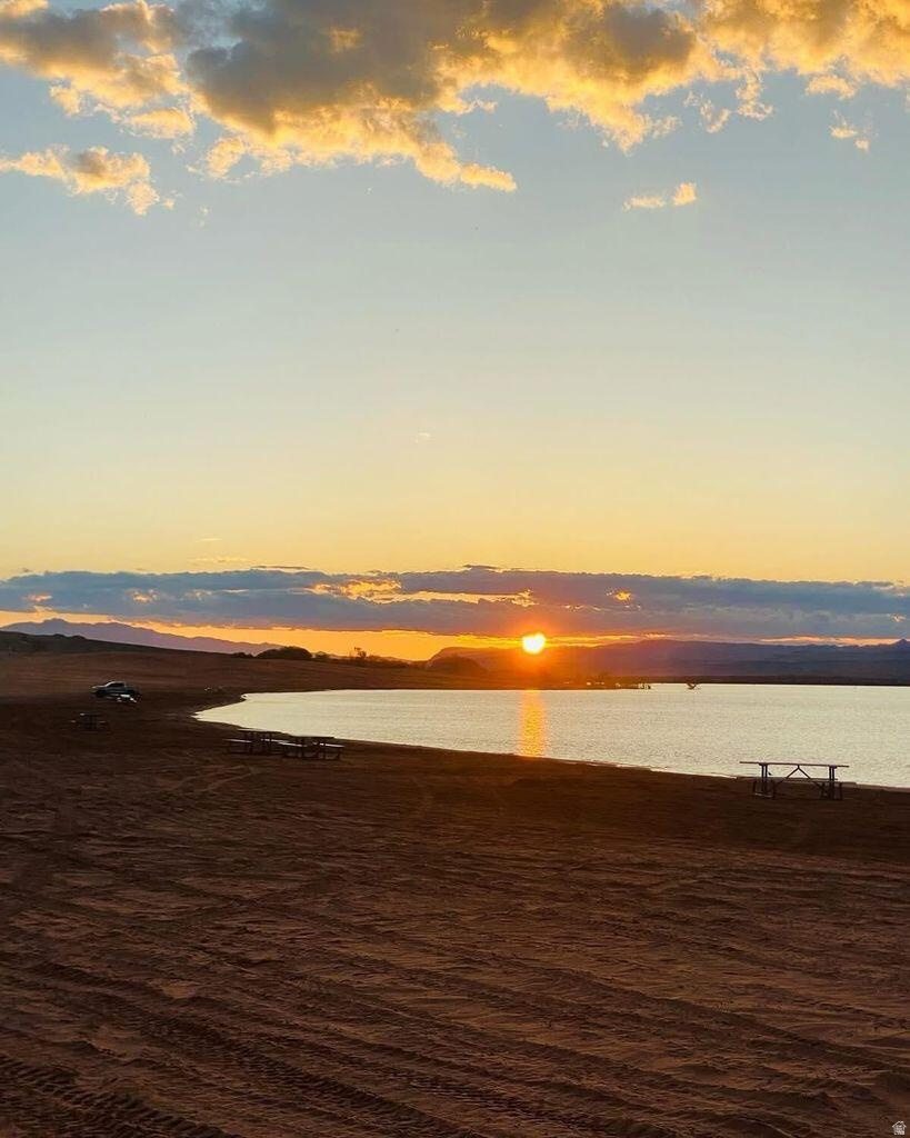 DIXIE SPRINGS - Residential