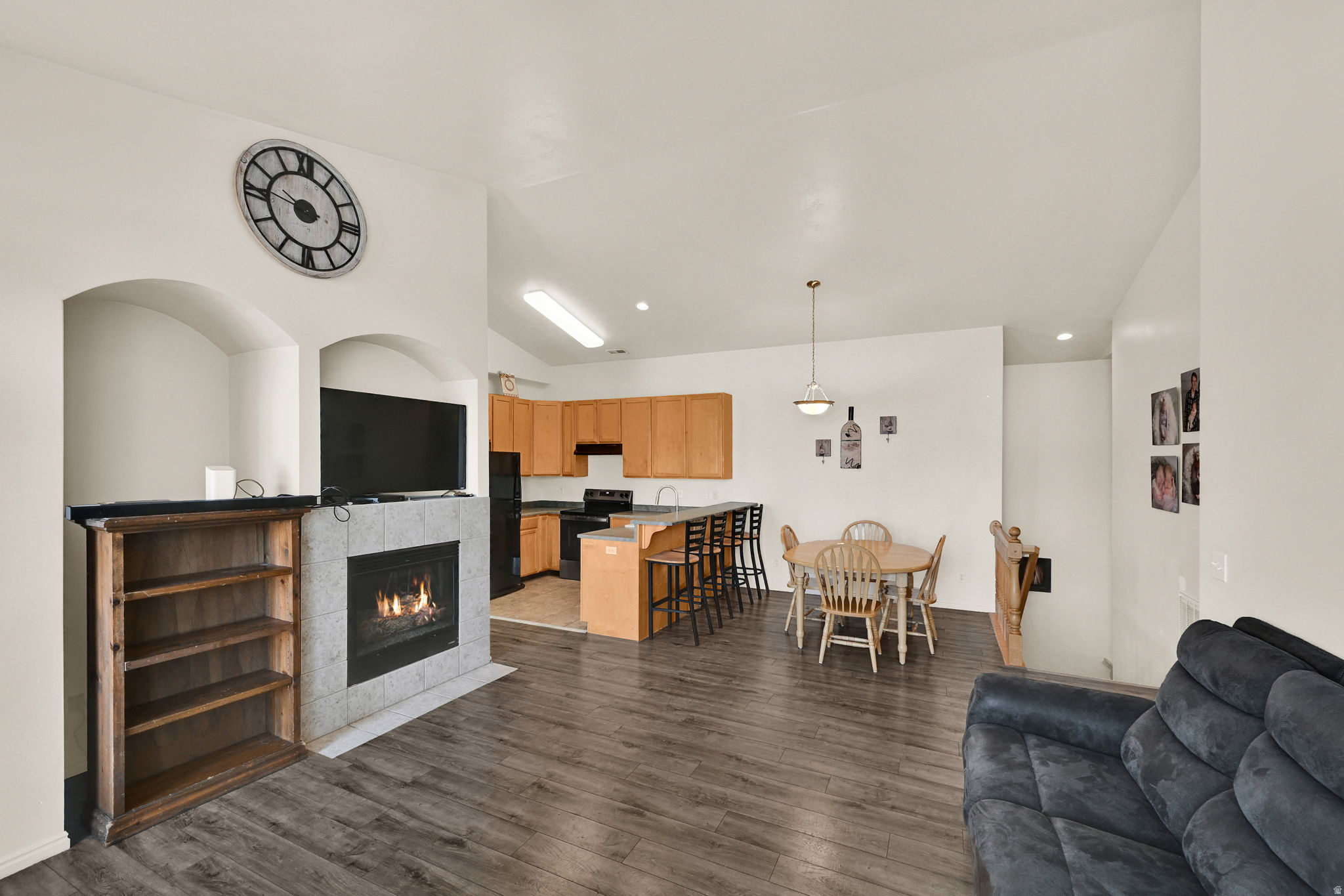 COVENTRY AT FOXBORO - Residential