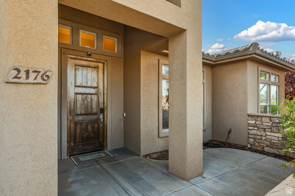 Photo of 2176 N GUNSIGHT DR, Saint George, UT 84770 (MLS # 2119506)