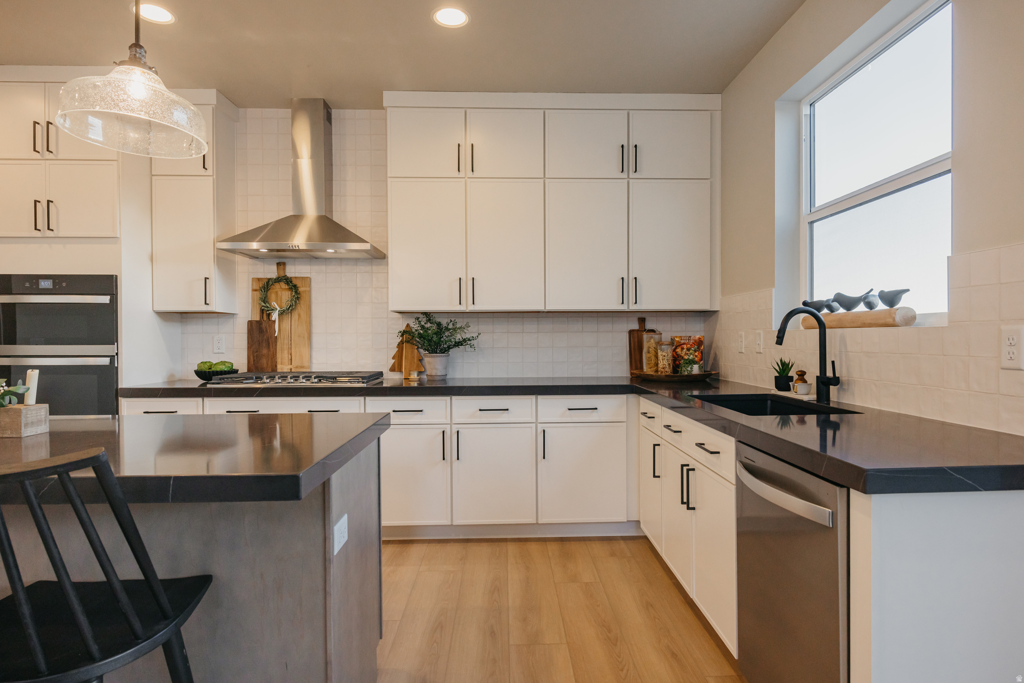 CANYON POINT - Residential