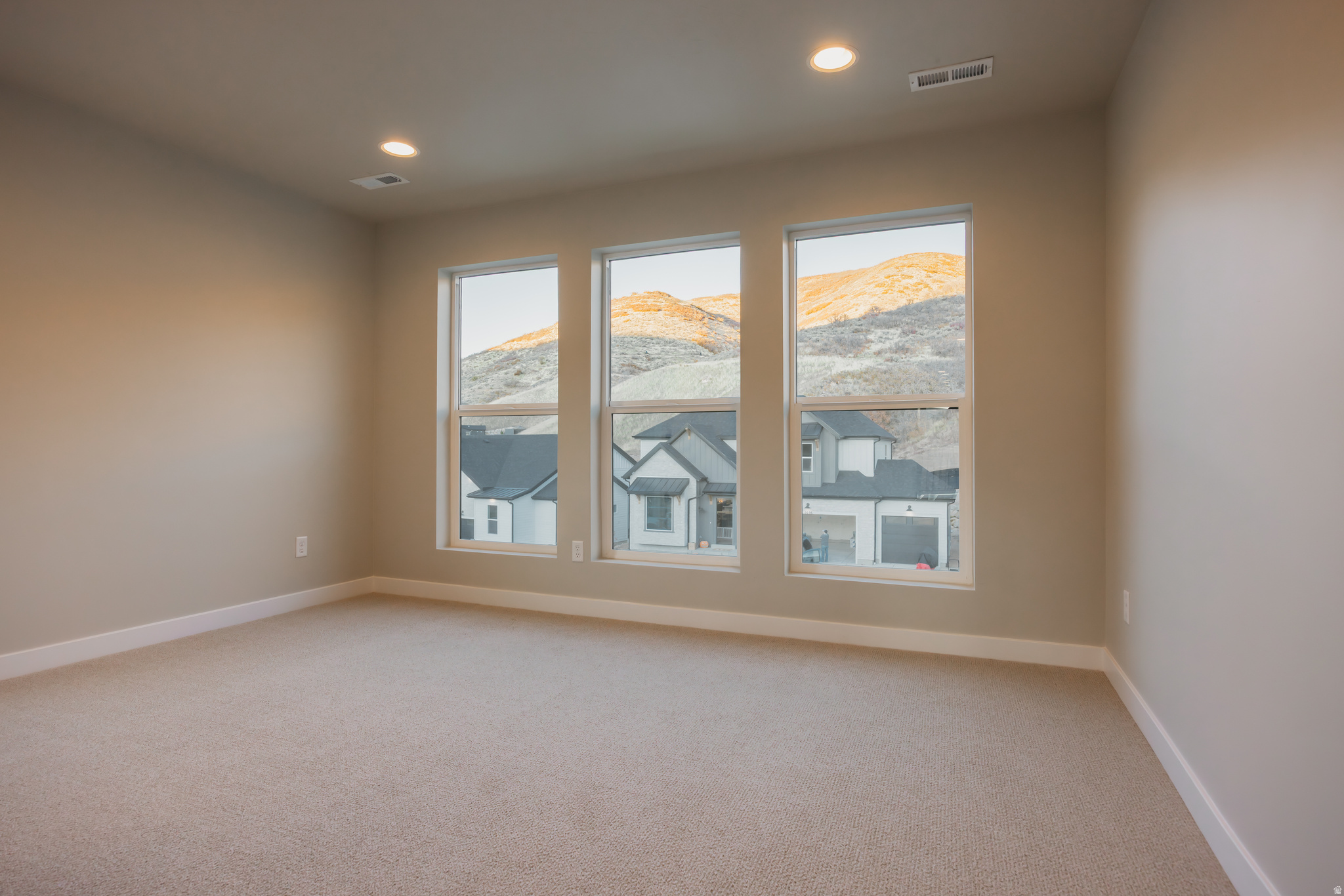 CANYON POINT - Residential