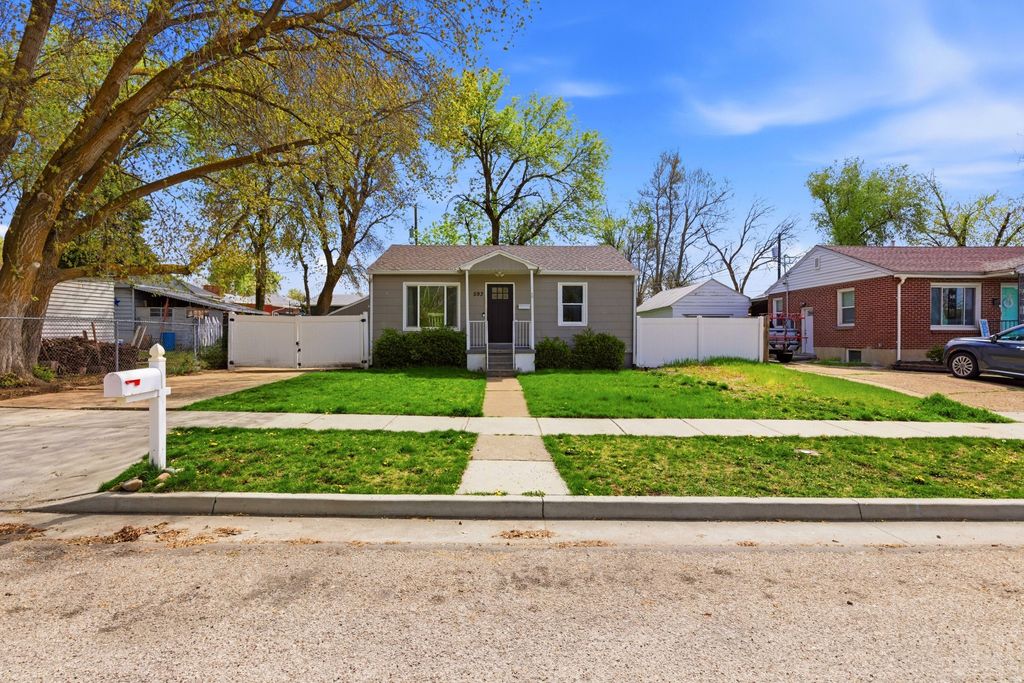 Photo of 593 E 38TH ST S, South Ogden, UT 84403 (MLS # 2149097)