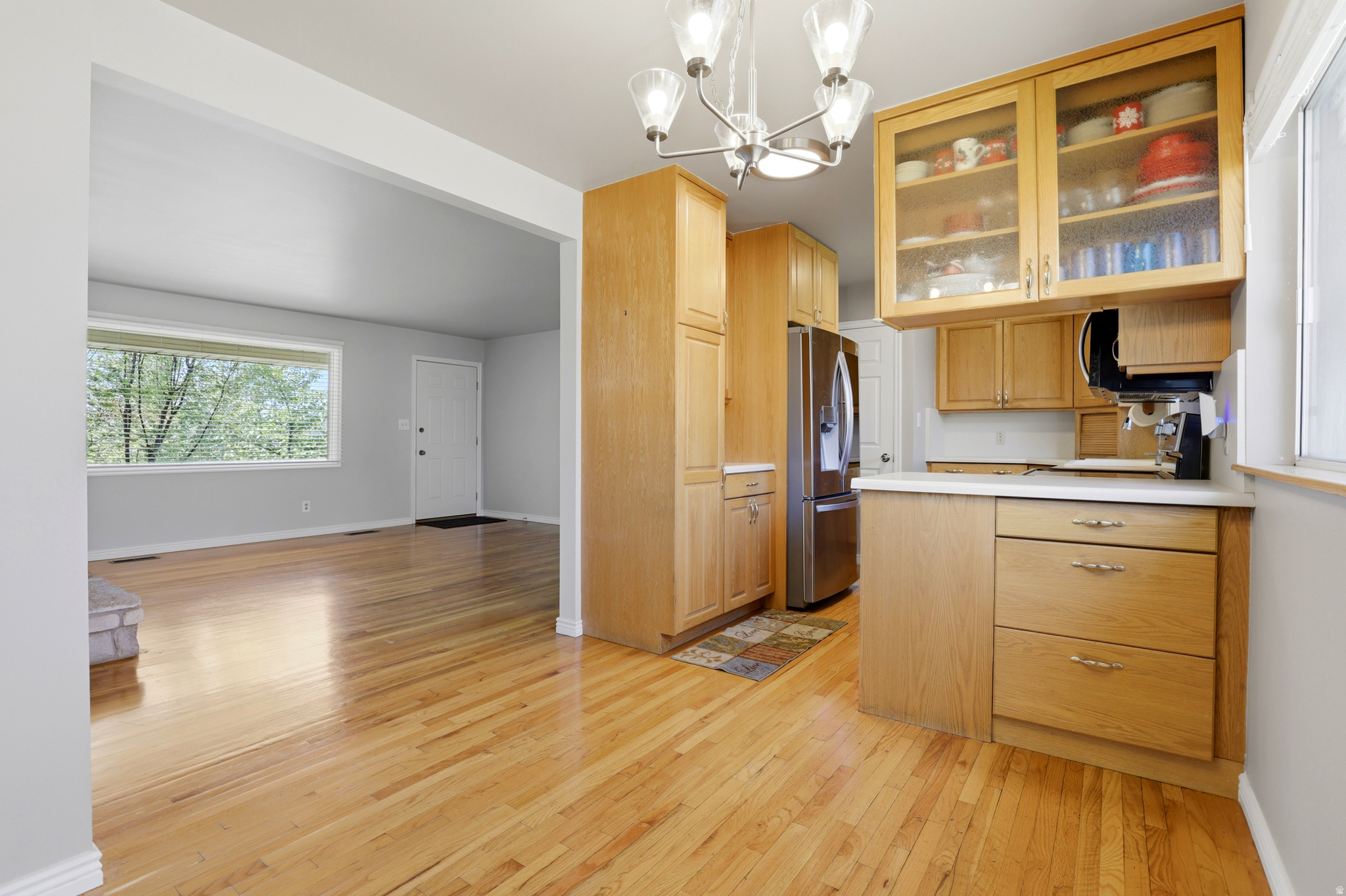 MAYWOOD HILLS - Residential