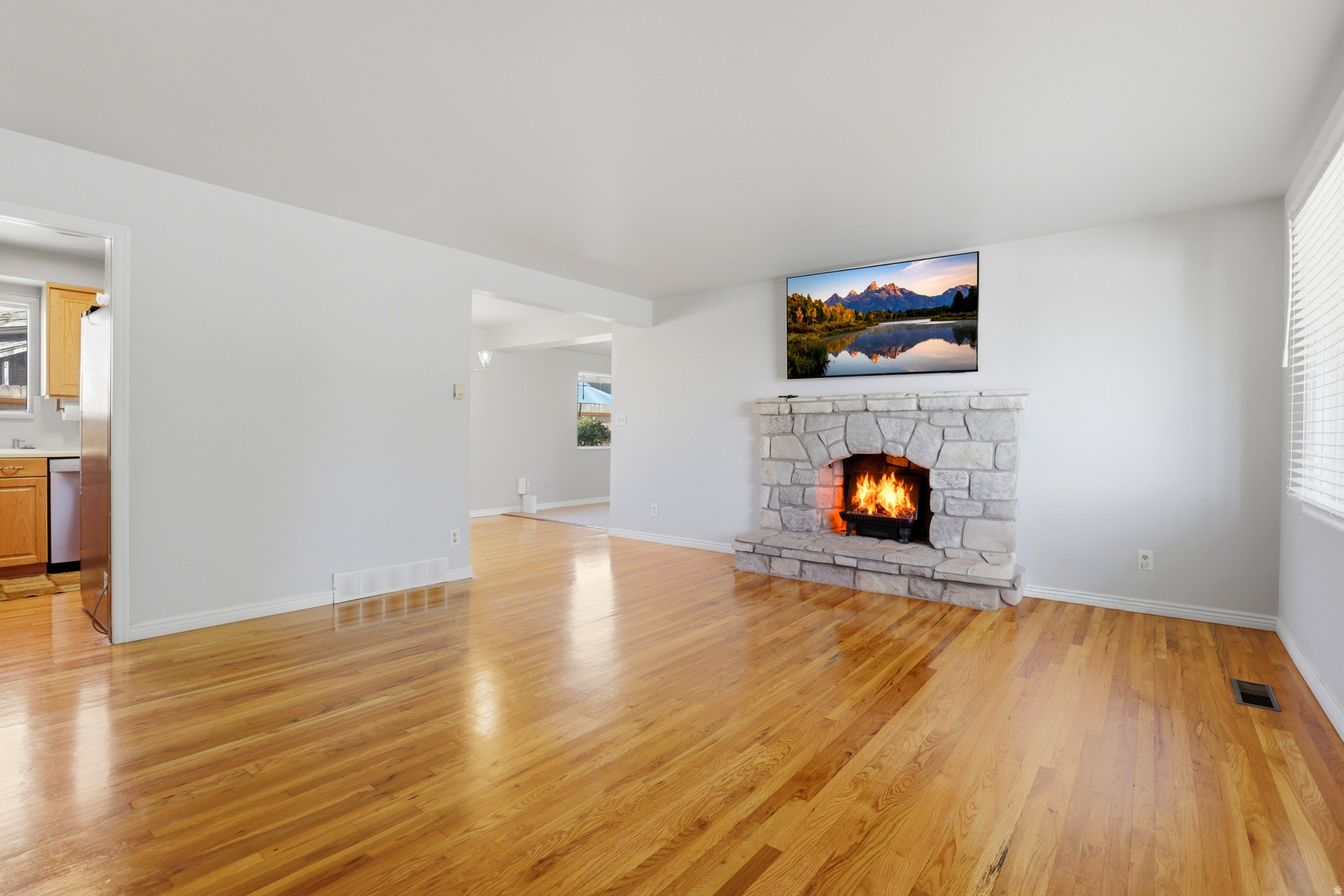 MAYWOOD HILLS - Residential