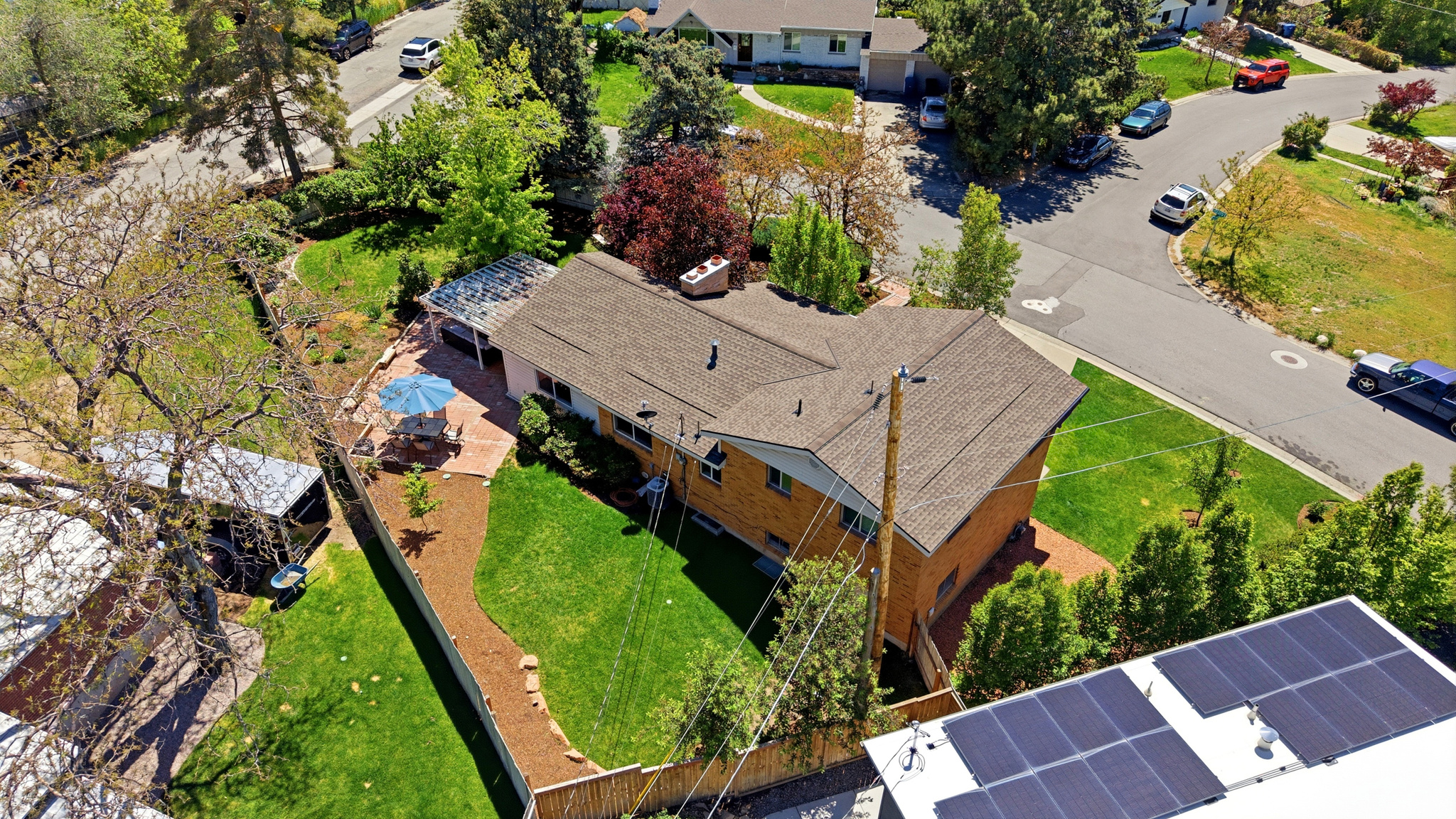 MAYWOOD HILLS - Residential