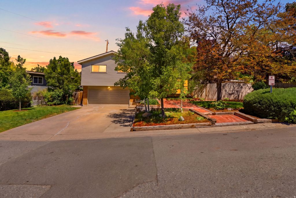 Photo of 4245 S 3320 E, Holladay, UT 84124 (MLS # 2156208)