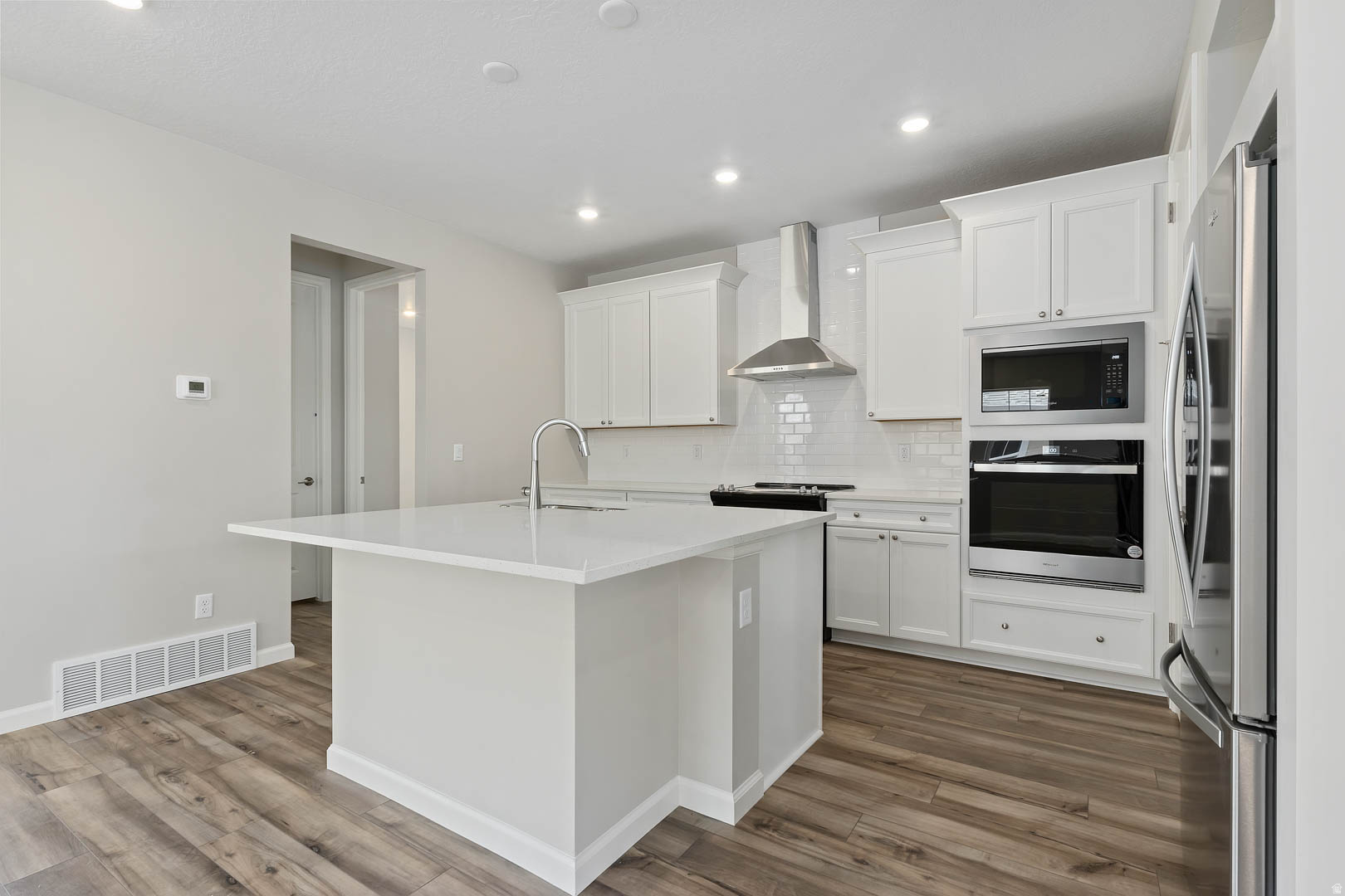 DAYBREAK SPRINGHOUSE - Residential