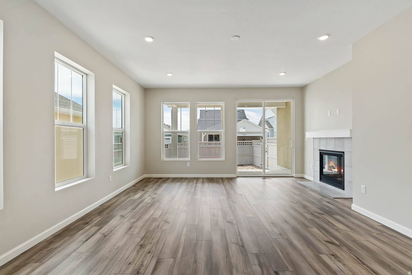 DAYBREAK SPRINGHOUSE - Residential