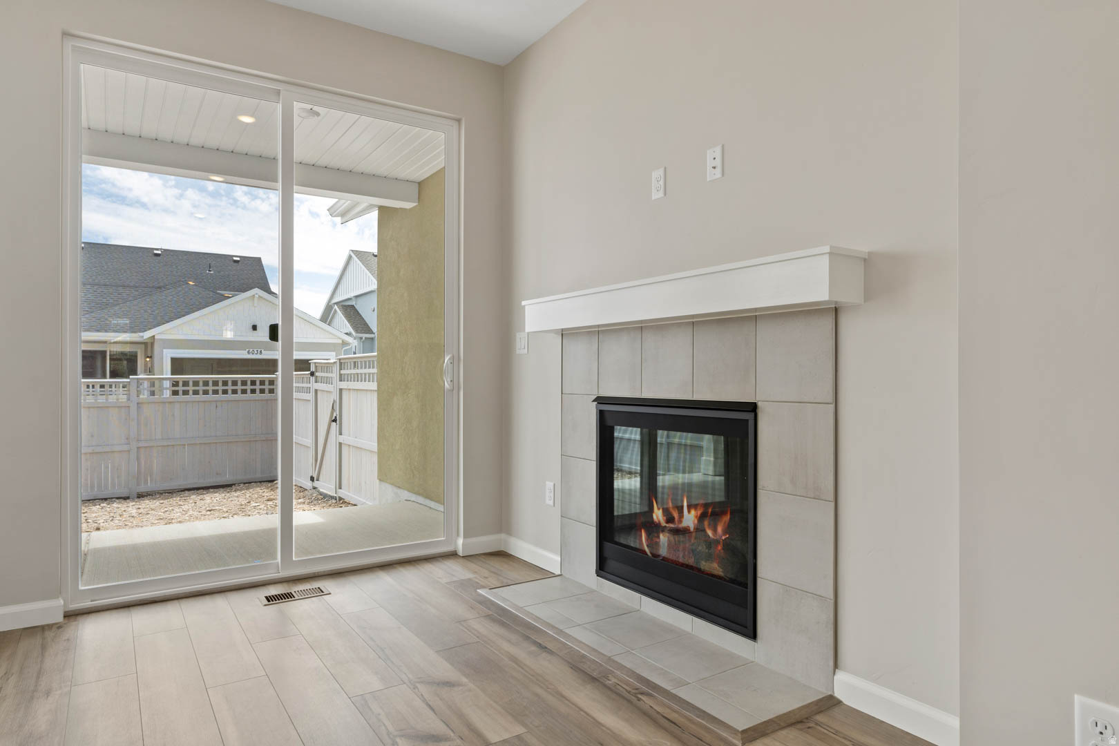 DAYBREAK SPRINGHOUSE - Residential