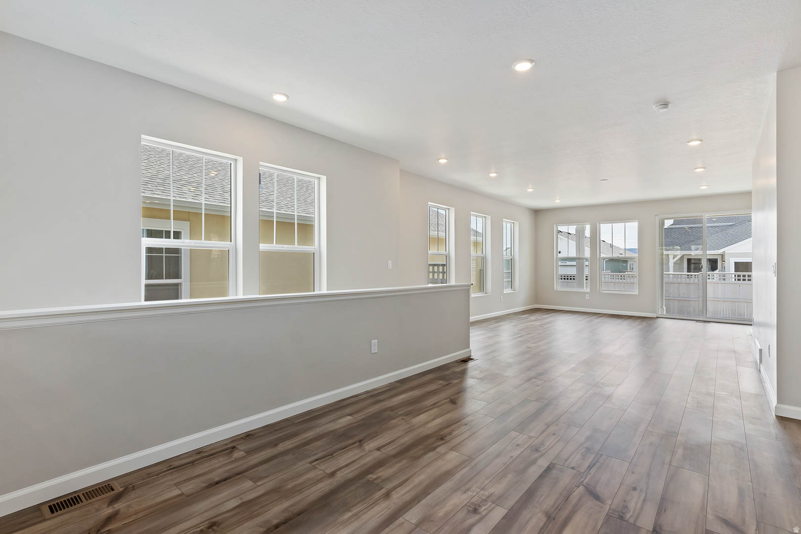 DAYBREAK SPRINGHOUSE - Residential