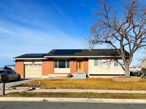 Photo of 3784 W DIMRALL DR S, Taylorsville, UT 84129 (MLS # 2126128)