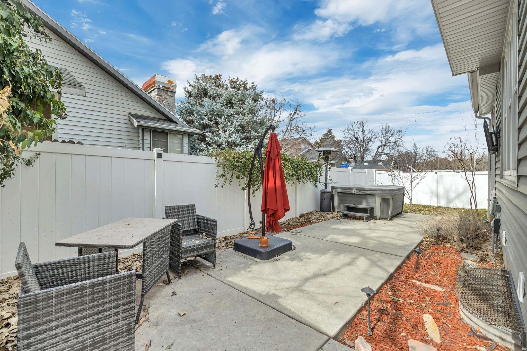 AMBLEWOOD SPRINGS - Residential