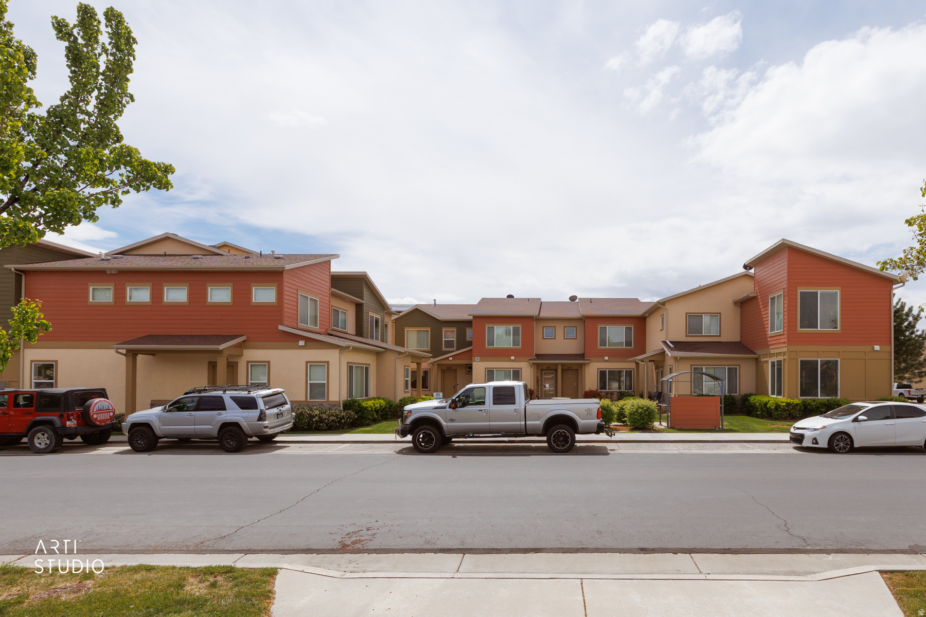 SUMMERLANE - Residential