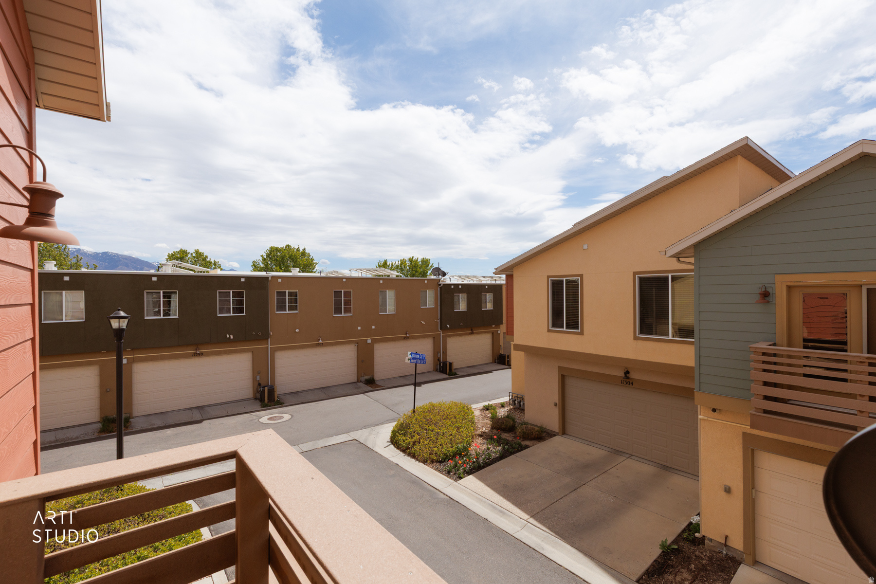 SUMMERLANE - Residential