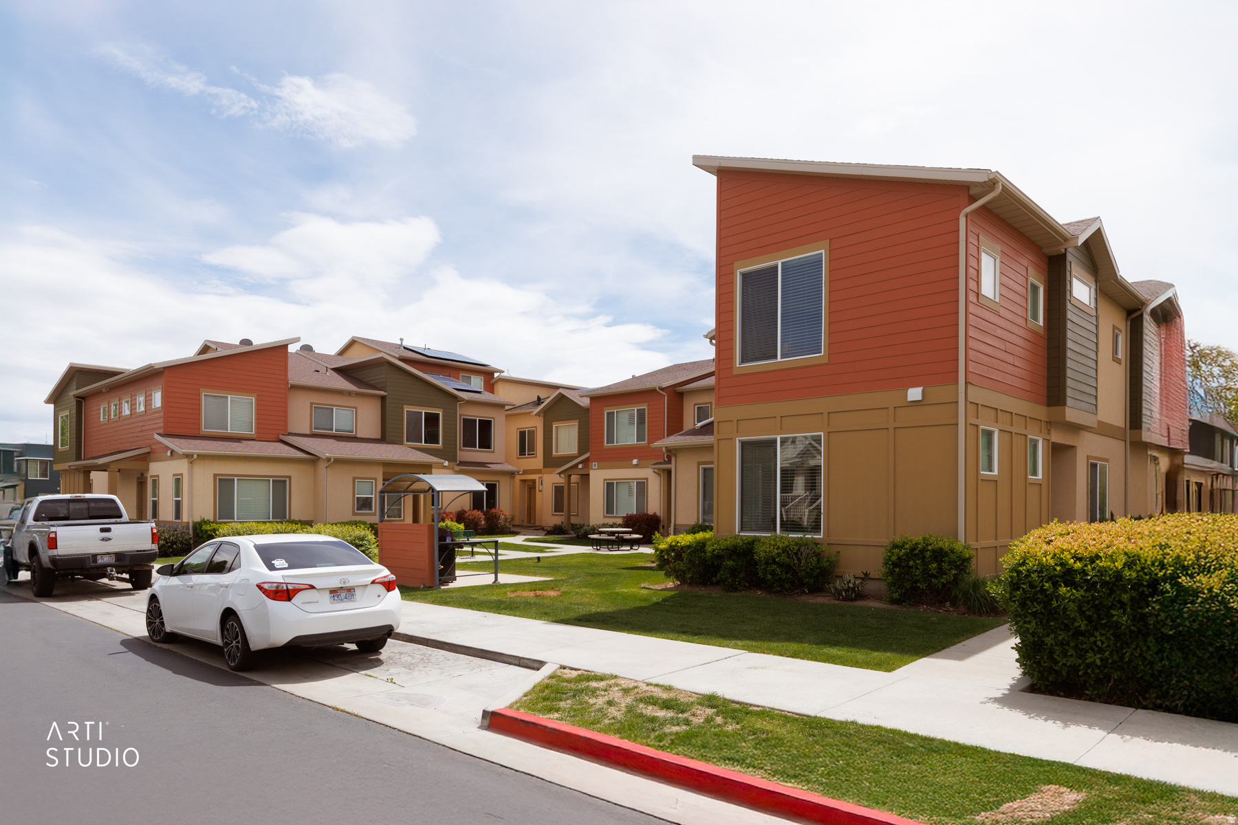 SUMMERLANE - Residential