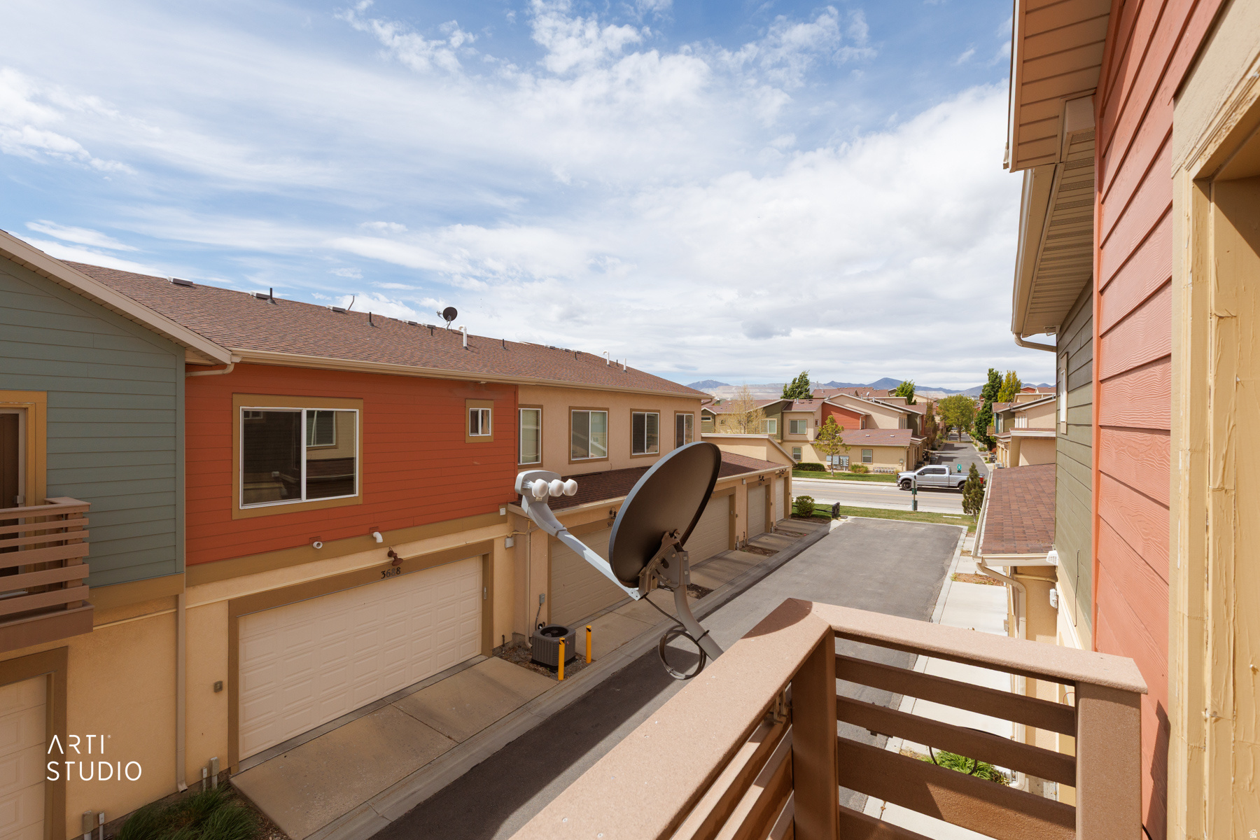 SUMMERLANE - Residential