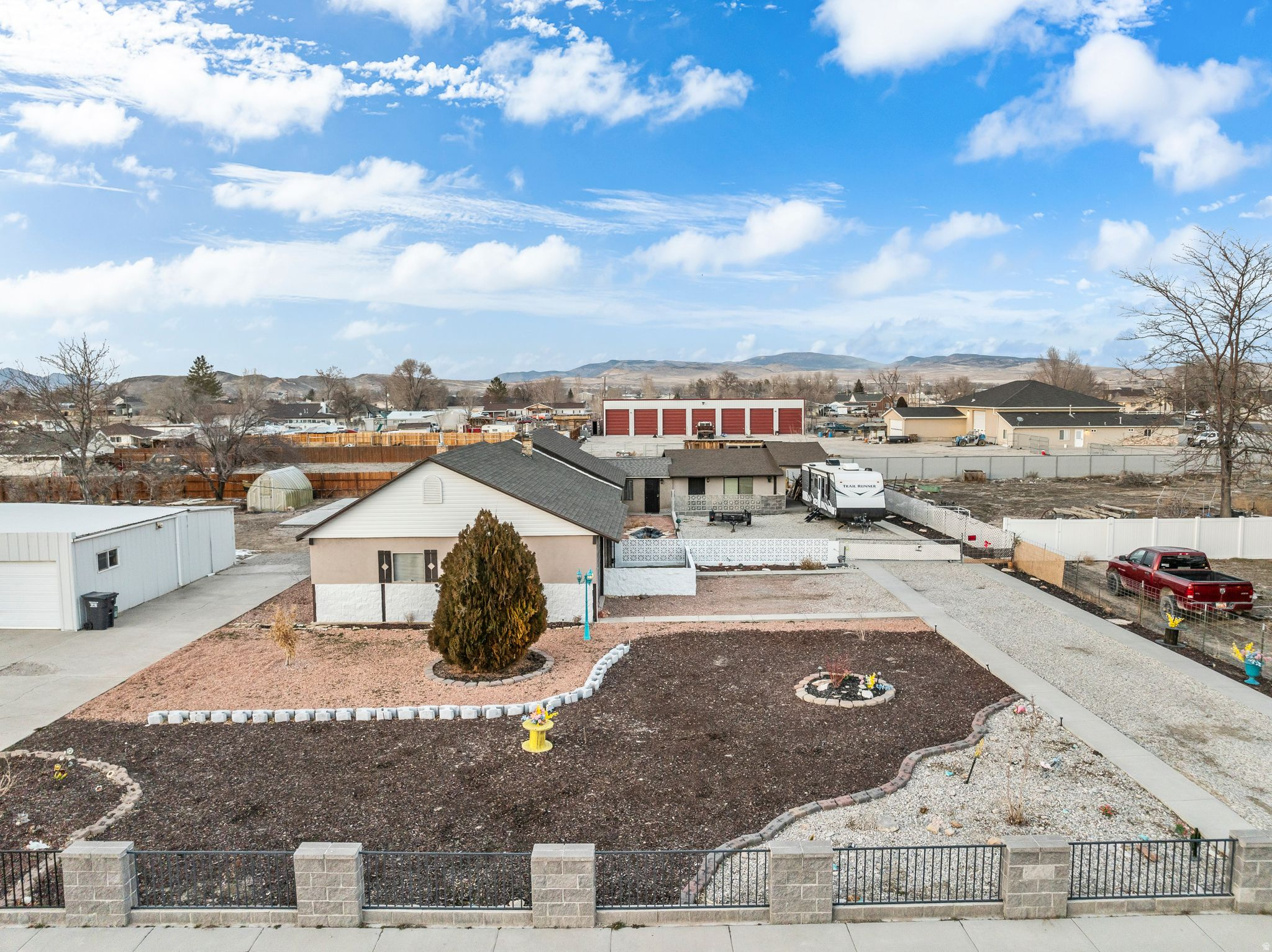 YOUNG PROPERTY - Residential