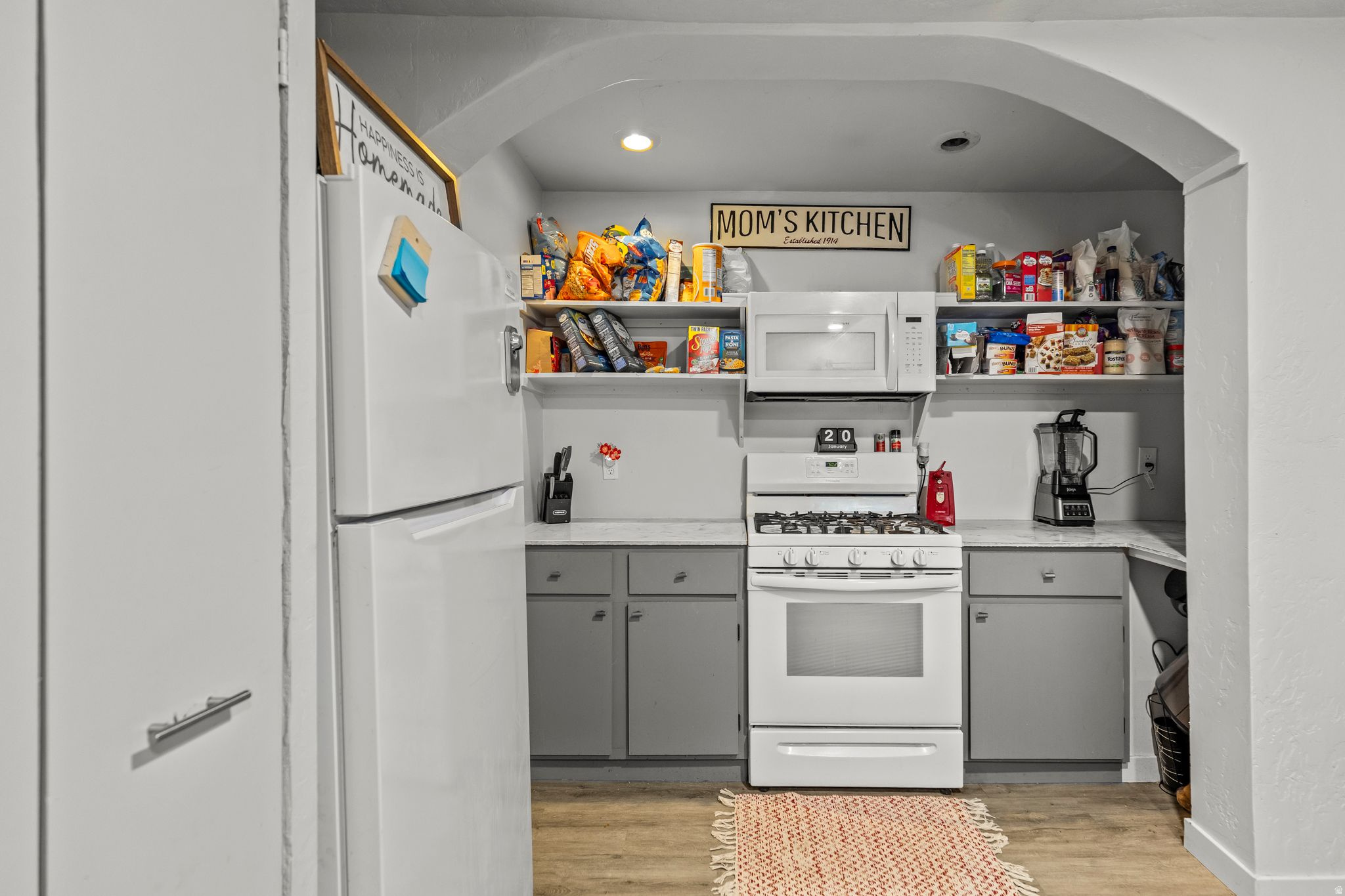 YOUNG PROPERTY - Residential