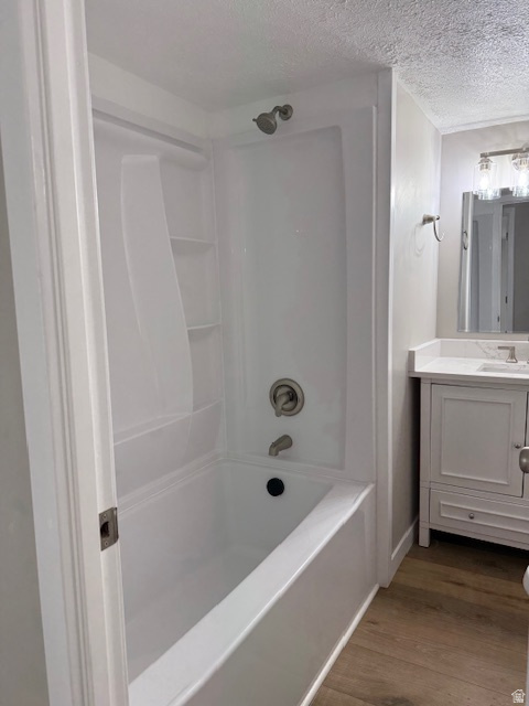 CAMELOT - Residential