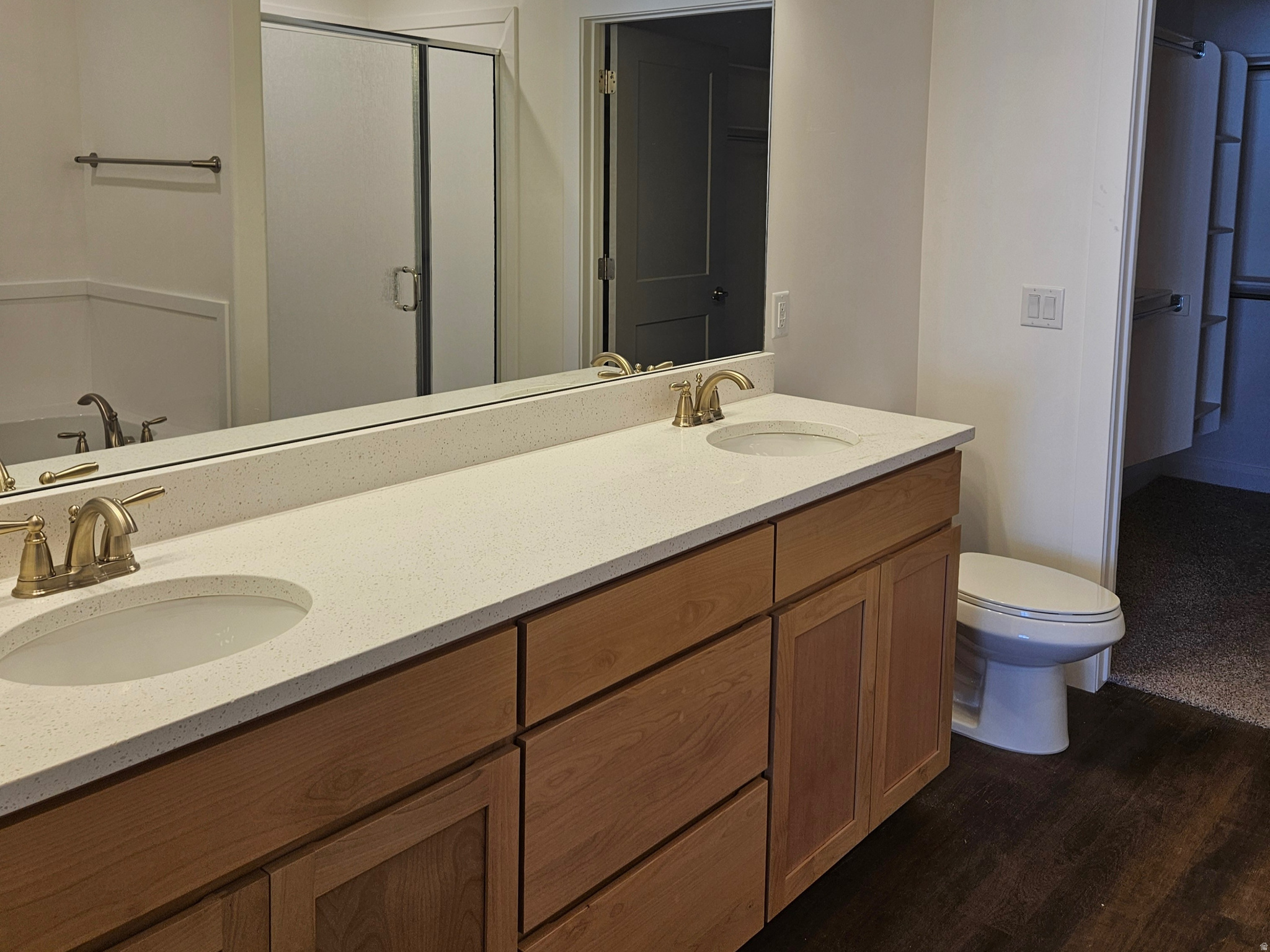 COUNTRY VIEW VILLAS - Residential