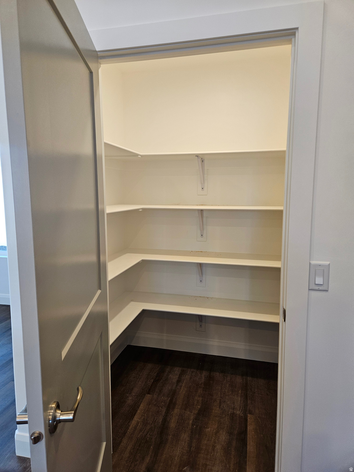 COUNTRY VIEW VILLAS - Residential