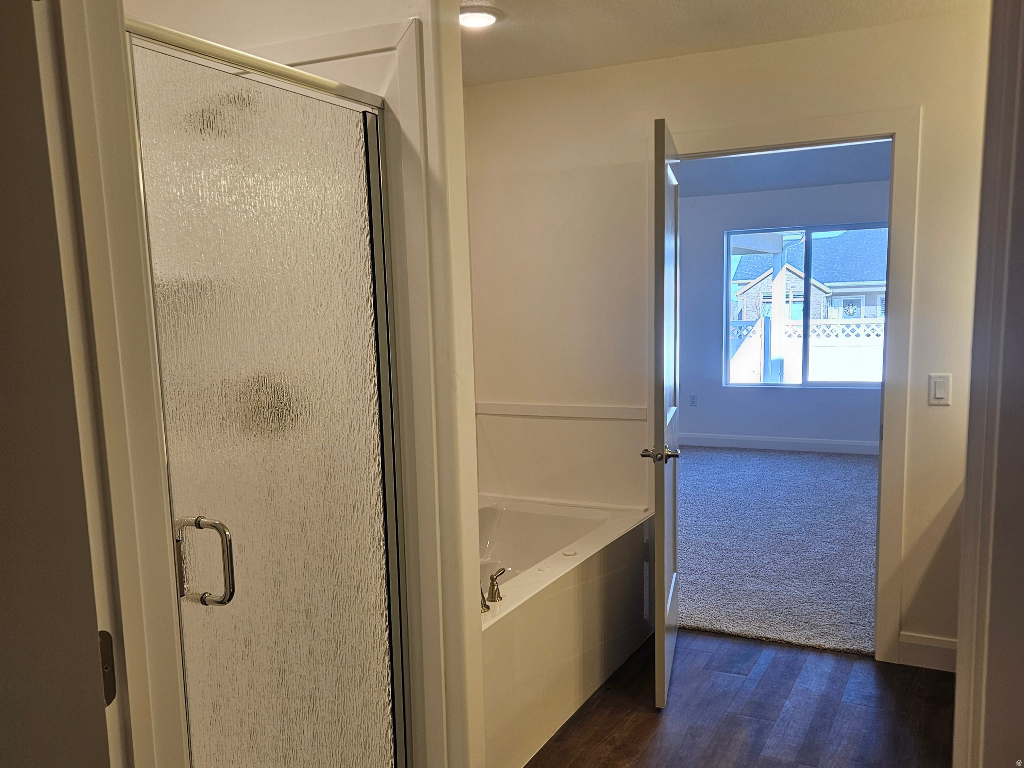 COUNTRY VIEW VILLAS - Residential