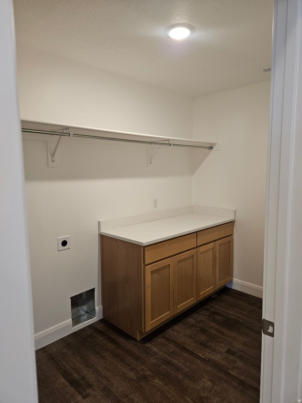 COUNTRY VIEW VILLAS - Residential