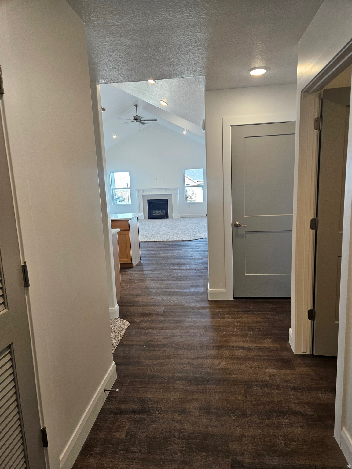 COUNTRY VIEW VILLAS - Residential