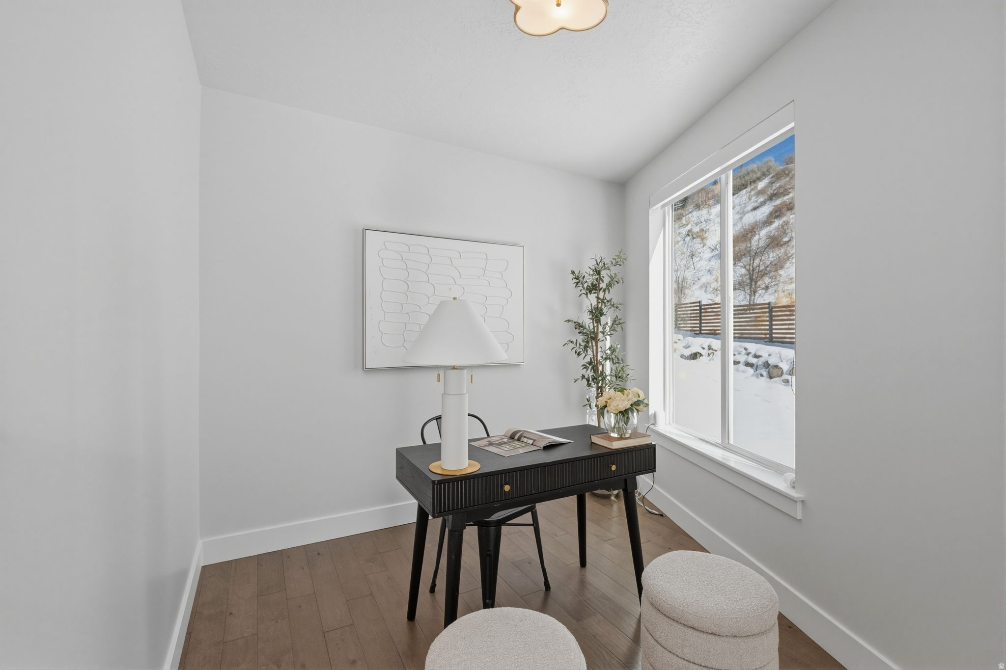 COLUMBUS COURT - Residential