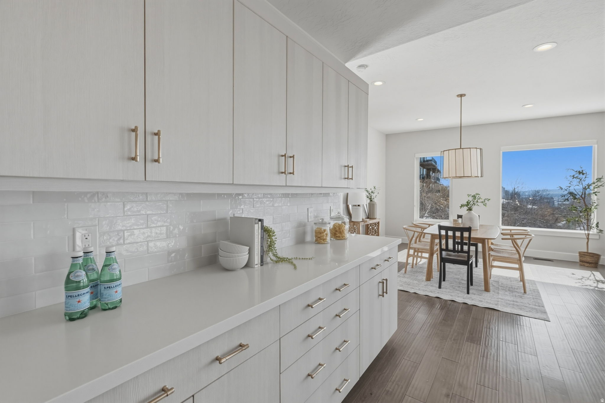 COLUMBUS COURT - Residential