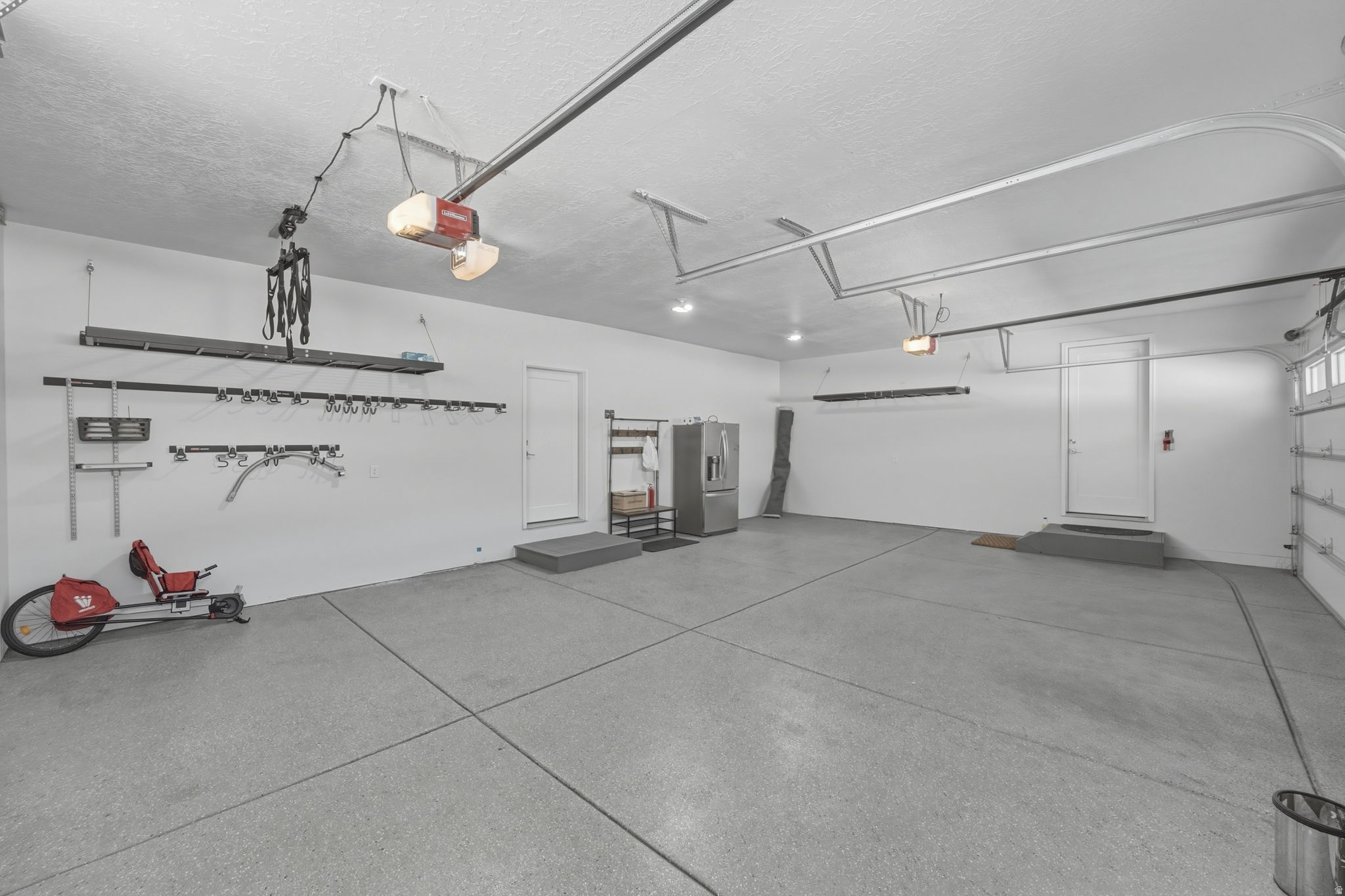 COLUMBUS COURT - Residential