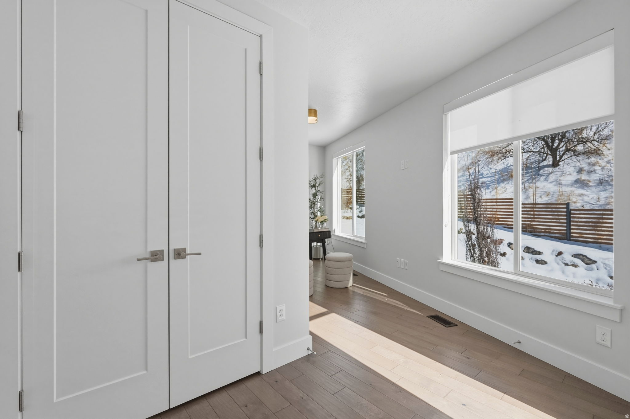 COLUMBUS COURT - Residential