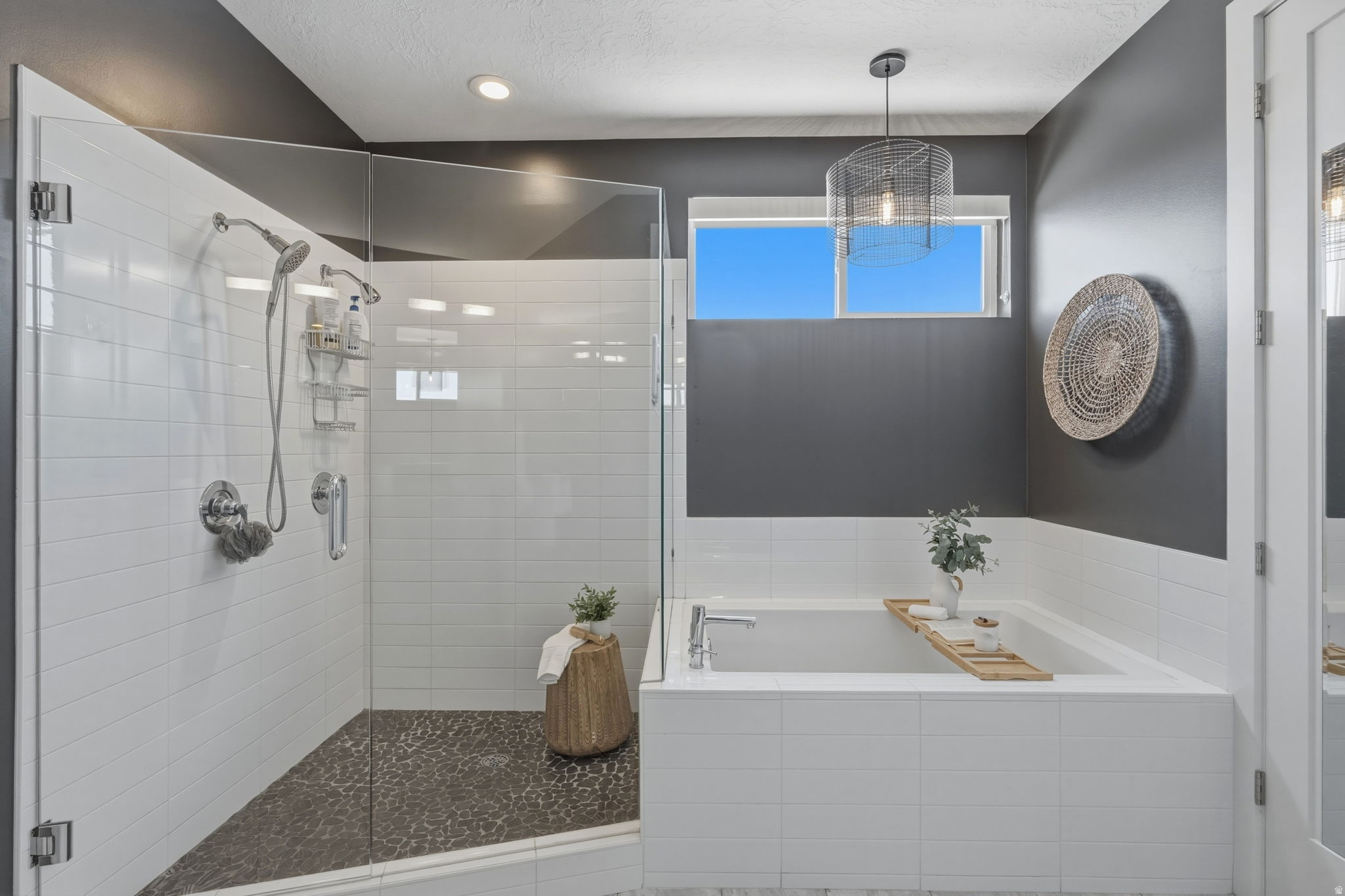 COLUMBUS COURT - Residential