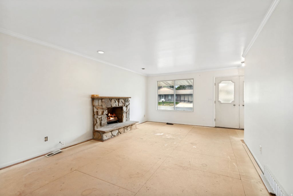 Photo of 1447 E HOLLOW DALE DR, Salt Lake City, UT 84121 (MLS # 2172996)