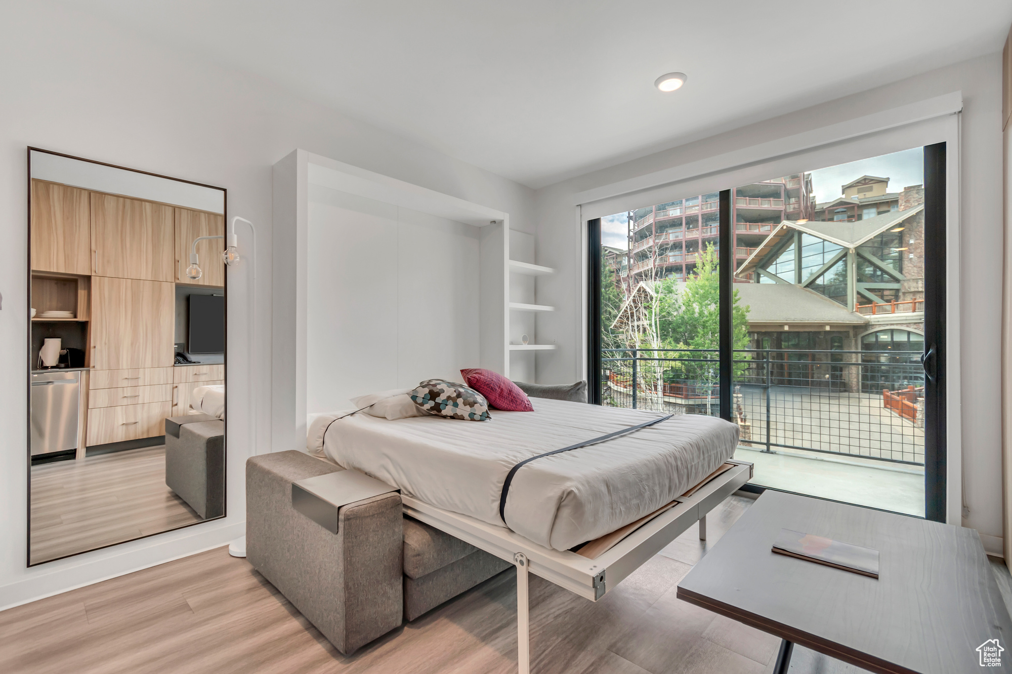 YOTEL - Residential