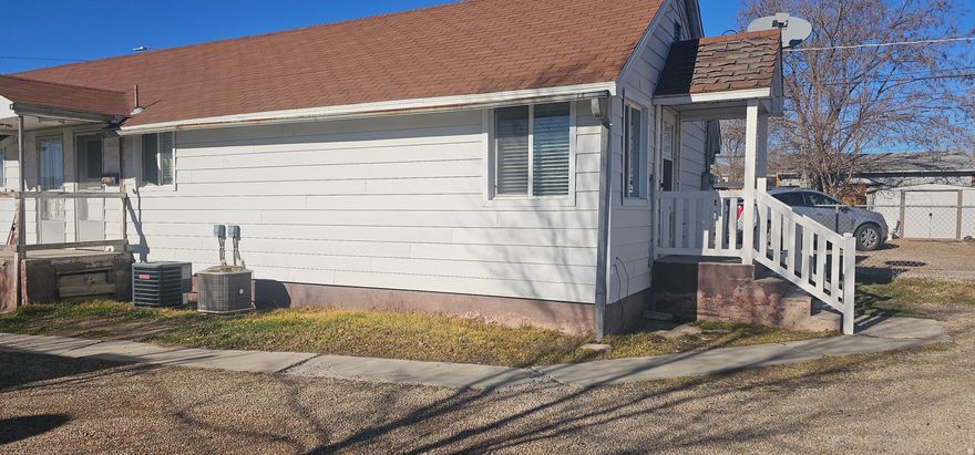 Two Bed One Bath one Car Garage  $1040 Rent $1040 Deposit No Pets No Smoking