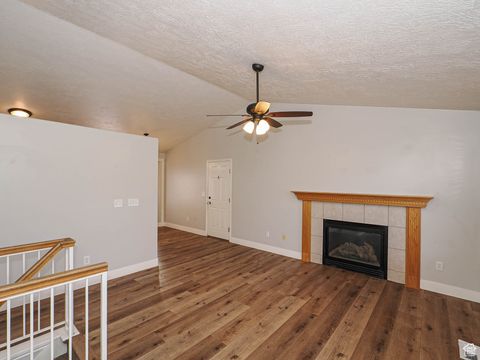 Tiny photo for 11671 S CLINTWOOD DR, Draper, UT 84020 (MLS # 2119652)