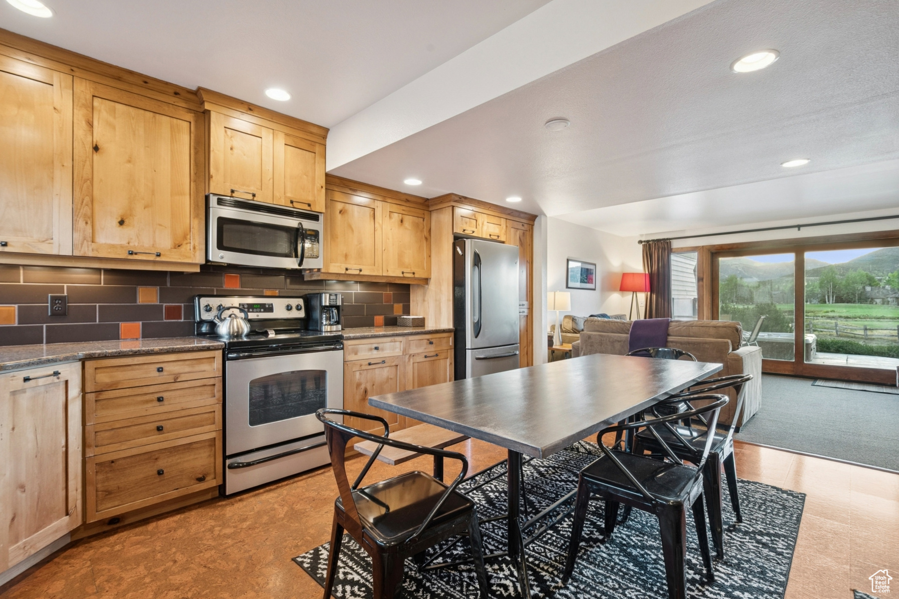 RACQUET CLUB VILLAGE SUB - Residential