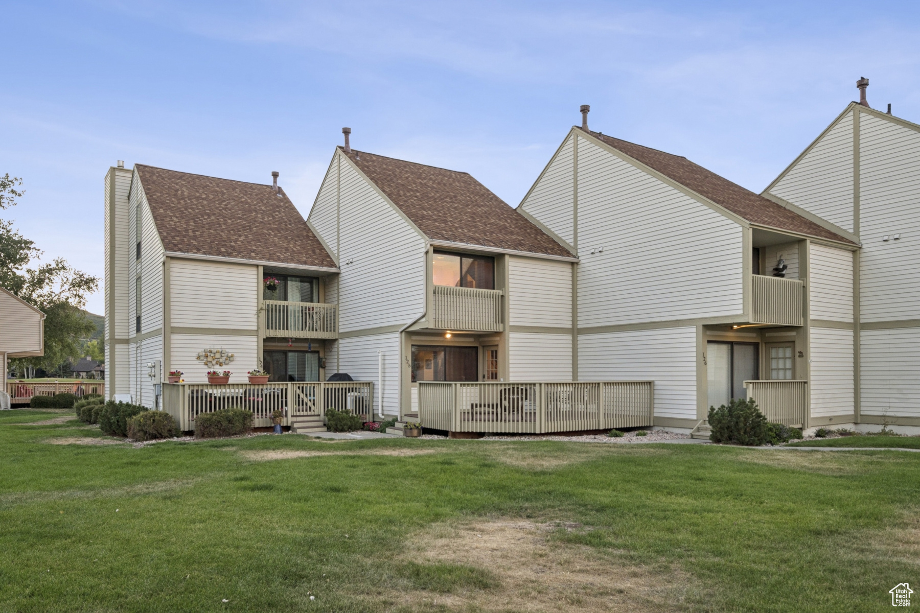 RACQUET CLUB VILLAGE SUB - Residential