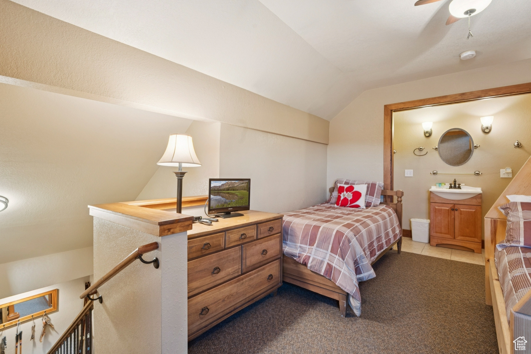 RACQUET CLUB VILLAGE SUB - Residential