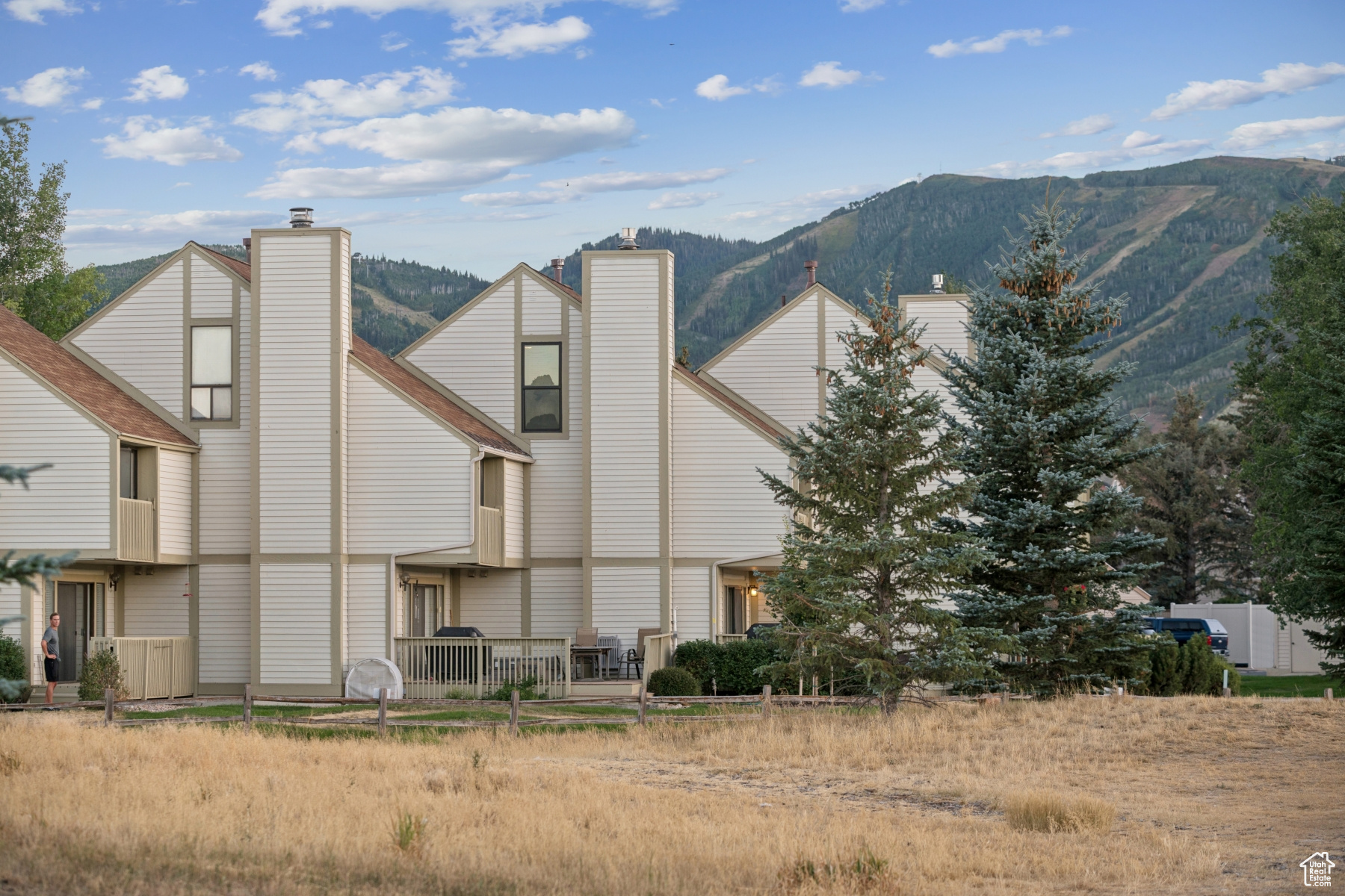 RACQUET CLUB VILLAGE SUB - Residential