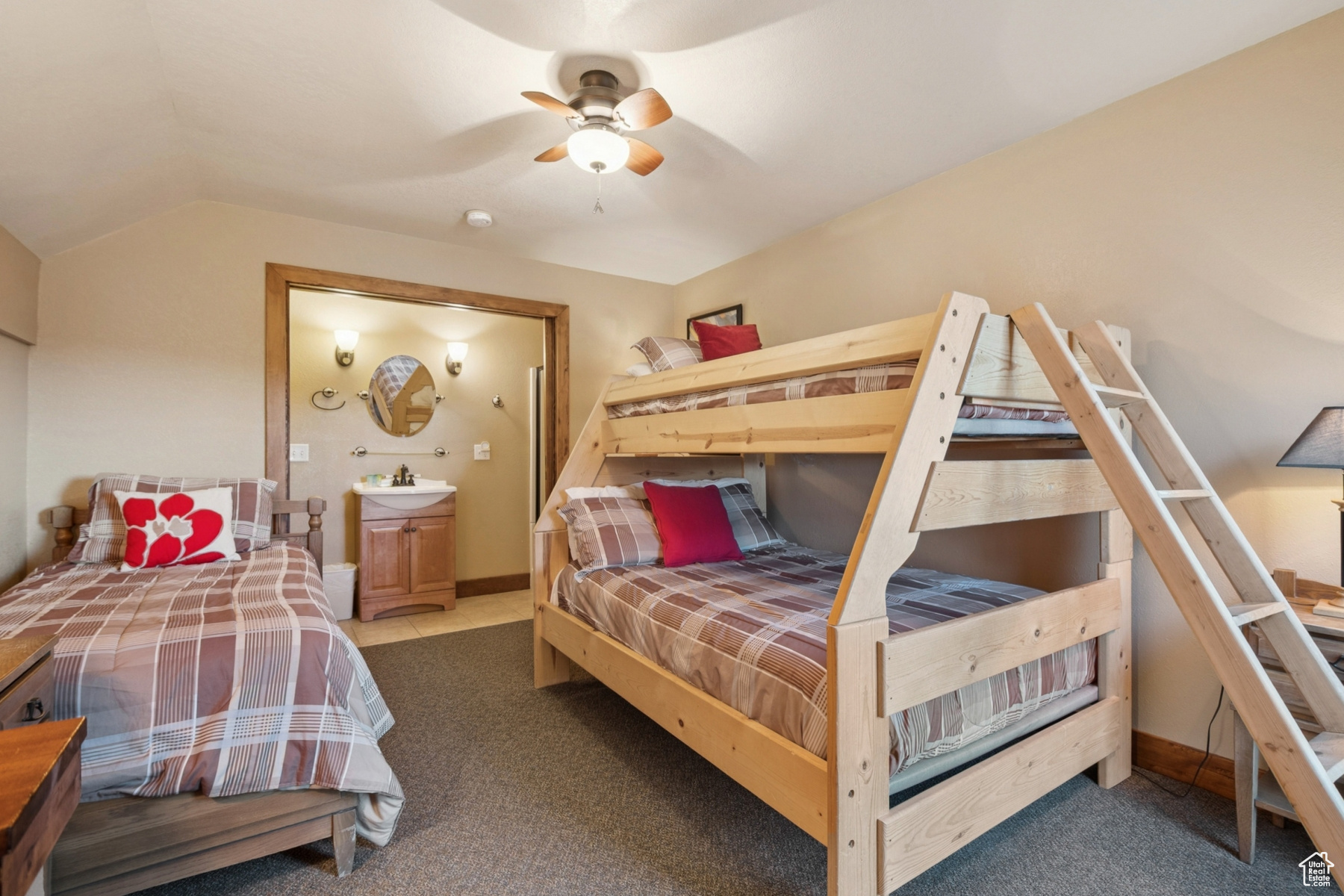 RACQUET CLUB VILLAGE SUB - Residential